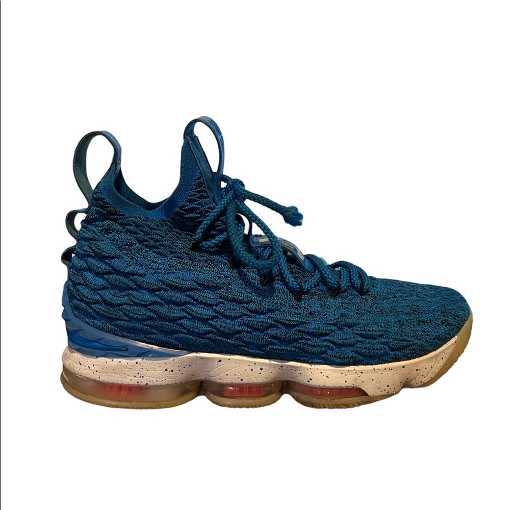 Nike Lebron 15 Hardwood Classics 2018 Flyknits Rare Size 8 M